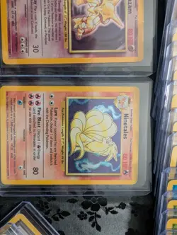 Pokemon Base Set Vintage Lot 60+ cards - 6 holos including Alakazam and Mewtwo - Image 4