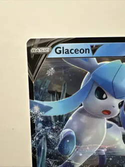 Glaceon V SWSH196 SWSH: Sword & Shield Promo Cards Holo - Image 2