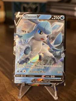 Glaceon V SWSH196 SWSH: Sword & Shield Promo Cards Holo - Image 1