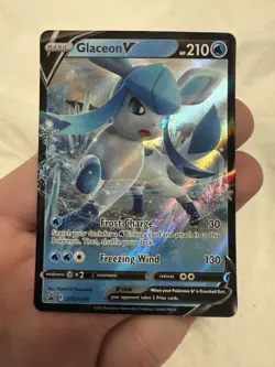Glaceon V SWSH196 SWSH: Sword & Shield Promo Cards Holo - Image 1