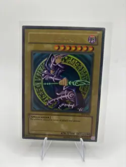 Yu-Gi-Oh! Dark Magician SDY-006 Starter Deck: Yugi Ultra Rare Unlimited English - Image 1