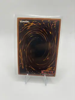Yu-Gi-Oh! Dark Magician SDY-006 Starter Deck: Yugi Ultra Rare Unlimited English - Image 2