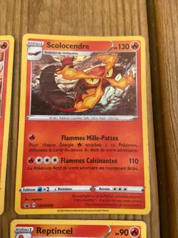 Lot de 5 Cartes Pokemon Type Feu - Goupix, Pyrobut, Dracaufeu, Reptincel - Image 3