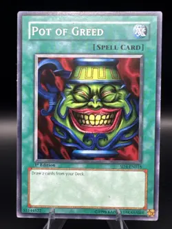 Pot of Greed SD4-EN018 Structure Deck: Fury from the Deep 1st Edition - Image 1