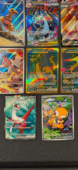Pokemon Card 17 Lot Near Mint Illustration Rares Charizard Eevee Hyper Rares - Image 5