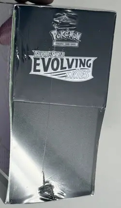 POKEMON CENTER Evolving Skies Elite Trainer Box ETB FACTORY SEALED Rare - Image 4