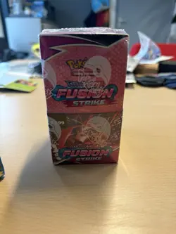 Pokemon TCG Sword & Shield Fusion Strike Booster Box English Factory SEALED - Image 3