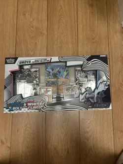 Pokemon Trading Card Game UNova Heavy Hitters Premium Collection - Image 1