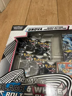 Pokemon Trading Card Game UNova Heavy Hitters Premium Collection - Image 5