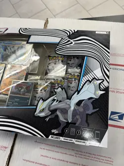 Pokemon Unova Heavy Hitters Premium Collection Costco - Scarlet Violet BRAND NEW - Image 4