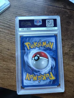 1999 POKEMON JUNGLE 1ST EDITION #60 PIKACHU PSA 9 - Image 2