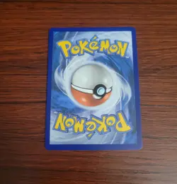 Birthday Pikachu 24 Holo Celebrations: Classic Collection Pokemon - Image 2