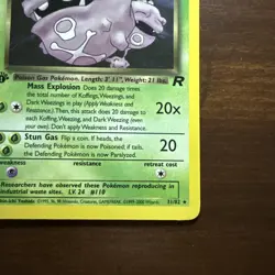 Pokemon Dark Weezing TCG Non-Holo Card 31/82 1st Edition Rare - Image 4