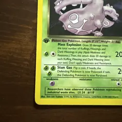 Pokemon Dark Weezing TCG Non-Holo Card 31/82 1st Edition Rare - Image 5