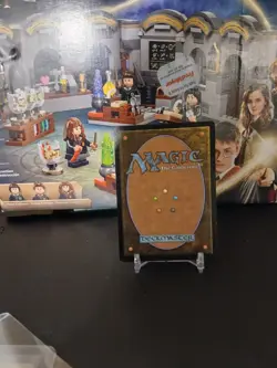 Scrawling Crawler (Borderless) Foundations Regular - Image 3