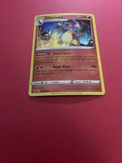 Pokemon TCG Charizard 025/185 Cracked Ice Holo Sword & Shield Vivid Voltage NM - Image 2
