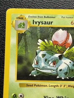 Ivysaur 30/102 Base Set (Shadowless) Uncommon Pokemon Card MP - Image 3