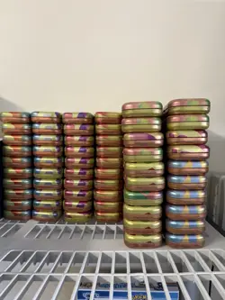 Lot Of 80 Pokemon 151 Tons Containing Art Card And Coin - Image 1
