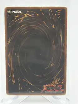 Yu-Gi-Oh! TCG Blue-Eyes White Dragon Kaiba SDK-001 1st Edition Ultra Rare - Image 2
