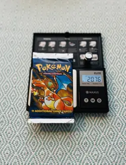 Wizards of the Coast Pokemon Base Set Booster Pack 742818061582 - Image 4