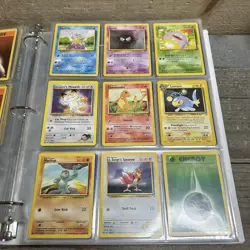MIXED BINDER LOT OF POKEMON TCG CARDS - Image 5