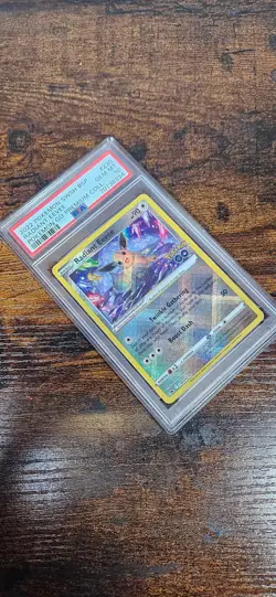 Radiant Eevee SWSH230 SWSH: Sword & Shield Promo Cards Holo PSA 10 - Image 2