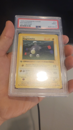 1999 Pokemon Base Set 1st Edition Magnemite 53/102 PSA 9 - Image 2