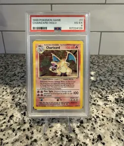 Pokemon TCG Charizard Base Set Holo Rare Card 4/102 - Image 1