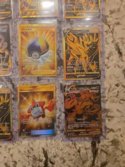 Pokemon Lot X12 Cards - Gold Hyper Rare Alternative Art HOLO rainbow Ultra Ball - Image 4