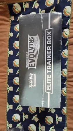 Pokemon Evolving Skies ETB Elite Trainer Box - Image 4
