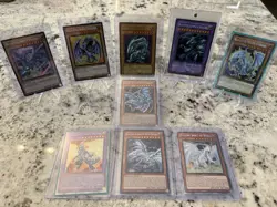 Yu-Gi-Oh! Blue-Eyes White Dragon Bundle, SDK-001, BLMM, JMP + 3x Booster packs - Image 2
