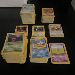 25 VINTAGE Pokemon Card Lot WOTC (LP - DMG) (Base Set, Base 2, Jungle, Fossil) - Image 1