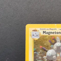 Pokemon TCG Card - Magneton 9/102 Base Set Holo 1st Edition German Poor - Image 4