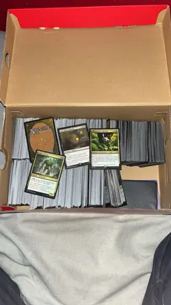 MAGIC THE GATHERING MTG CARD LOT 1000+ Cards MAYBE MORE GOOD CONDITION - Image 1