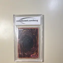Konami Dark Magician LC01-EN005 Ultra Rare Limited Edition BCCG 10 2010 Yu-Gi-Oh - Image 2