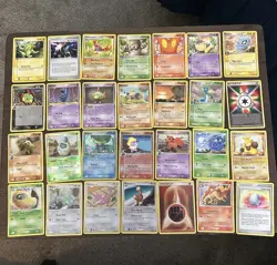 Pokemon TCG Base Set (150 Cards - Card Tin Included) - Image 3
