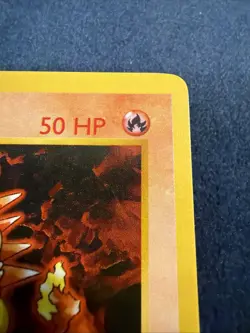 MAGMAR 36/102 BASE SET POKEMON TCG VINTAGE - Image 3
