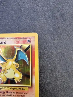🔥 Pokemon TCG Charizard 4/102 - Pokemon Base Set Holo Rare - Moderate Play 🔥 - Image 4