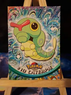 1999 Topps Series 1 Pokemon Caterpie #10 - Image 1