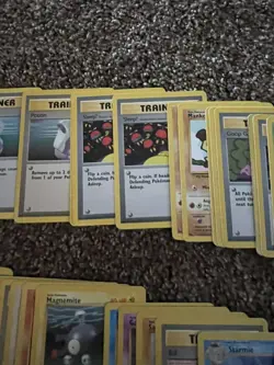 Vintage Wotc Pokemon Lot Of 133 Cards Team Rocket Base Fossil Neo Genesis etc - Image 3