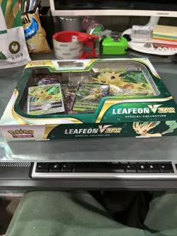 Pokemon Leafeon v Star Special Collection Box Factory Sealed - Image 2