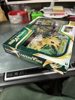 Pokemon Leafeon v Star Special Collection Box Factory Sealed - Image 5