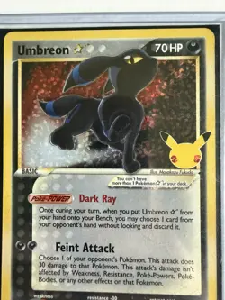 Pokemon TCG Umbreon Gold Star 17/17 Celebrations - Image 4