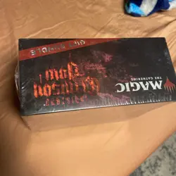 Wizards of the Coast Magic The Gathering Innistrad: Crimson Vow Gift Bundle 630509995172 - Image 2