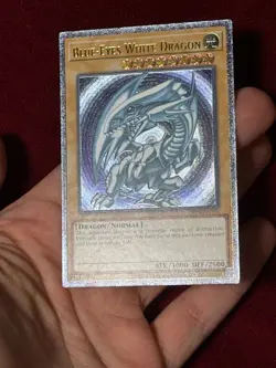 YUGIOH NA ENHANCED Blue-Eyes White Dragon OP28-EN001 Ultimate Rare NM #1 - Image 3