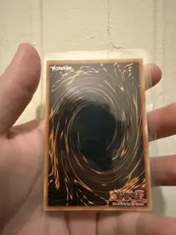 YuGiOh! Blue-Eyes White Dragon | MAGO-EN001 Maximum Gold Rare | 1st Edition | NM - Image 1