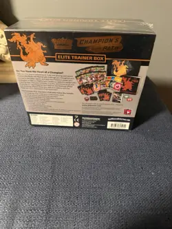 Pokemon TCG Champion's Path Elite Trainer Box English Charizard - Image 2