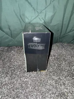 Pokemon Sword & Shield Evolving Skies Sealed ETB - Image 4