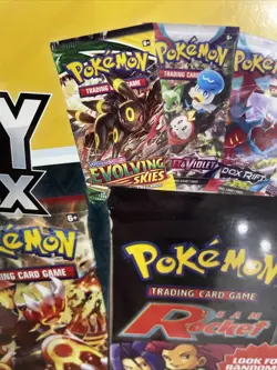 NEW! POKEMON 2025 HOLIDAY MEGA MYSTERY POWER BOX EVOLVING SKIES UMBREON V MAX🔥 - Image 2