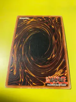 YUGIOH! Dark Magician LOB-005 Ultra Rare Unlimited LP ORIGINAL 2002 PRINT - Image 3